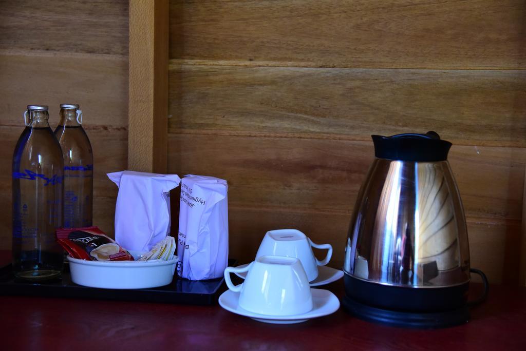 Bed and Breakfast Wilpattu Tree House Nochchiyagama Екстер'єр фото